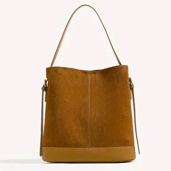 NWT Slouchy Bucket Bag Light Brown W Makeup Bag - Picture 2 of 13